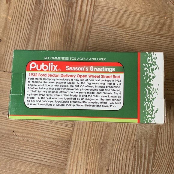 Publix 1932 Ford Sedan Delivery Open Wheel Street Rod Christmas - Picture 3 of 7